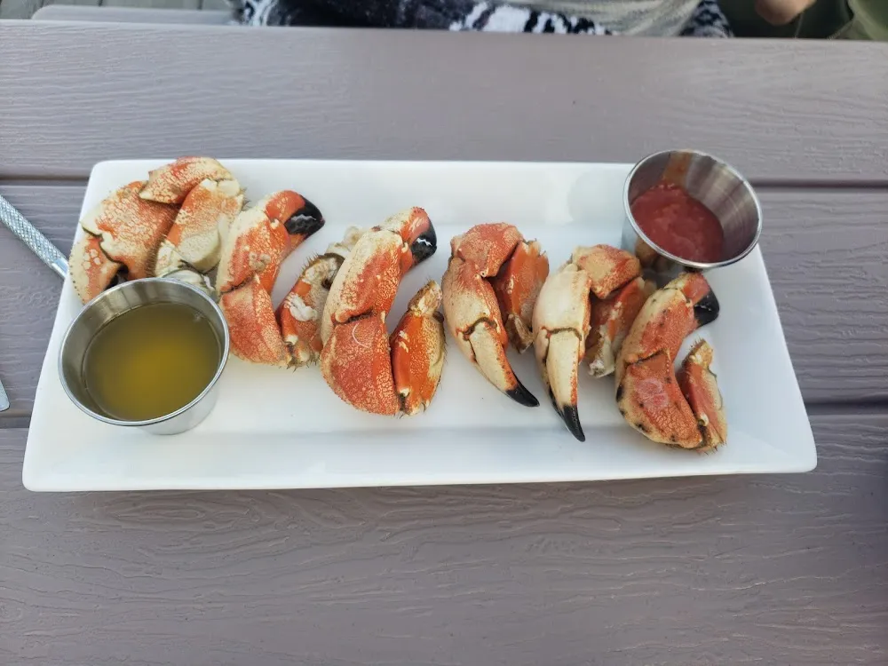 1 lb Crab Claws Served Cold with Cocktail Sauce or Butter